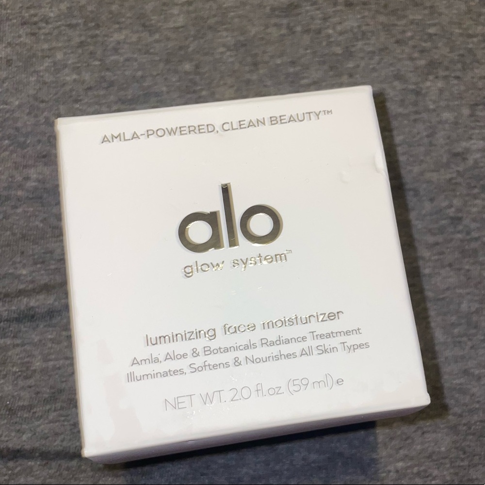 Alo luminizing moisturizer